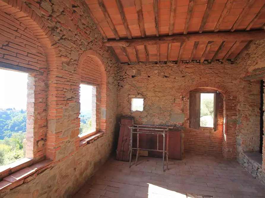 Immagine 16 di Casa colonica in vendita  a Buggiano