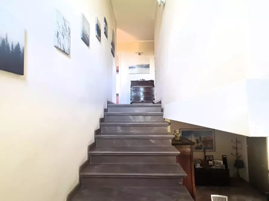 Immagine 5 di Villa in vendita  a San Miniato