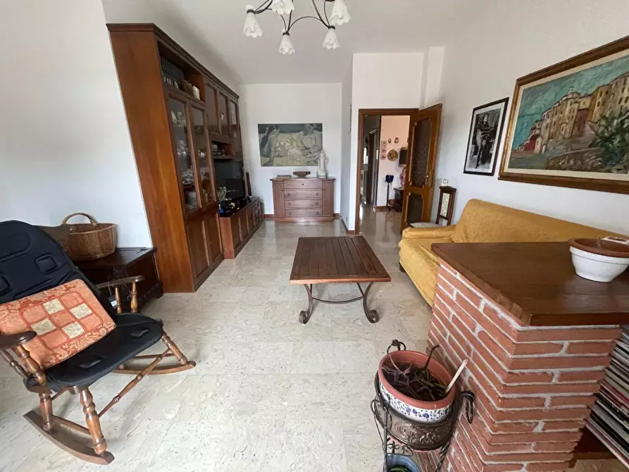 appartamento in vendita a Carrara in zona Fossola