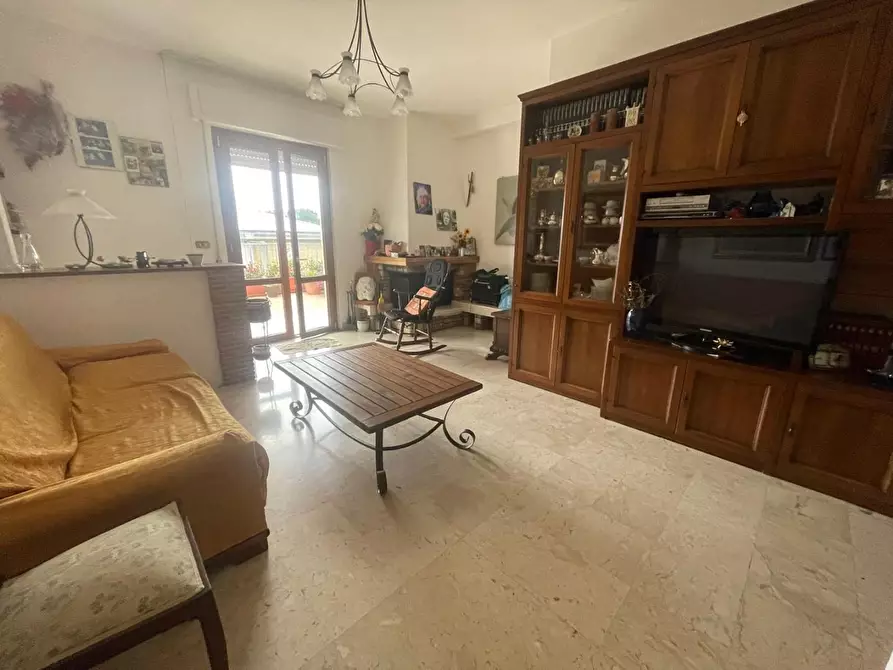 Immagine 6 di Mansarda in vendita  a Carrara