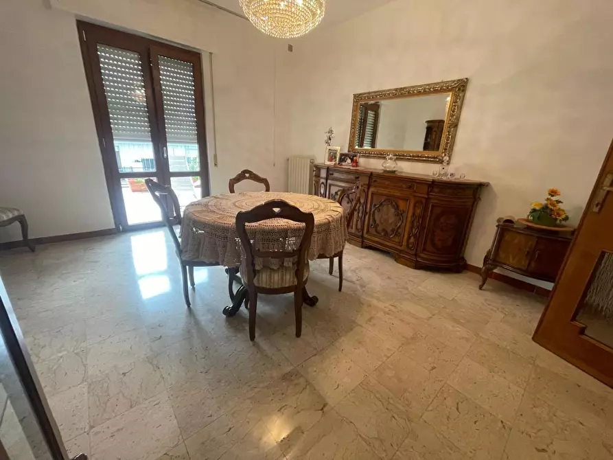 Immagine 3 di Mansarda in vendita  a Carrara