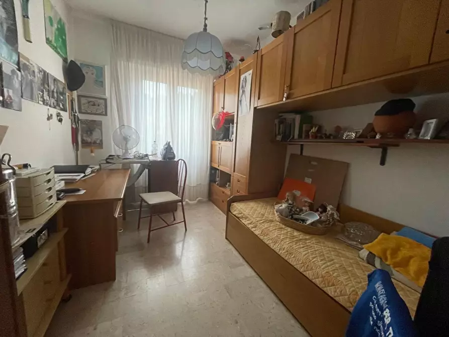 Immagine 13 di Mansarda in vendita  a Carrara