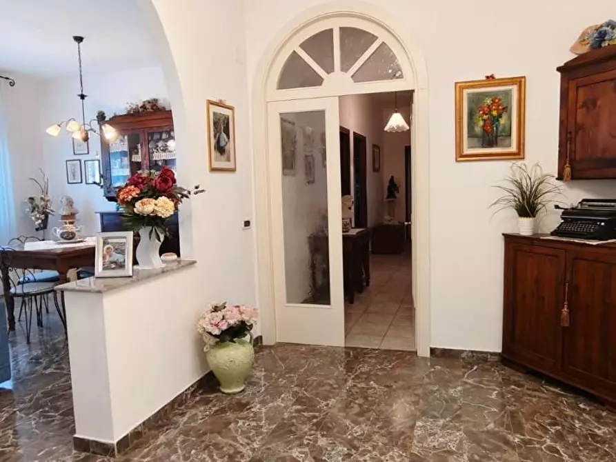 Immagine 2 di Appartamento in vendita  a Cecina