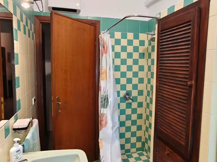 Immagine 14 di Appartamento in vendita  a Cecina