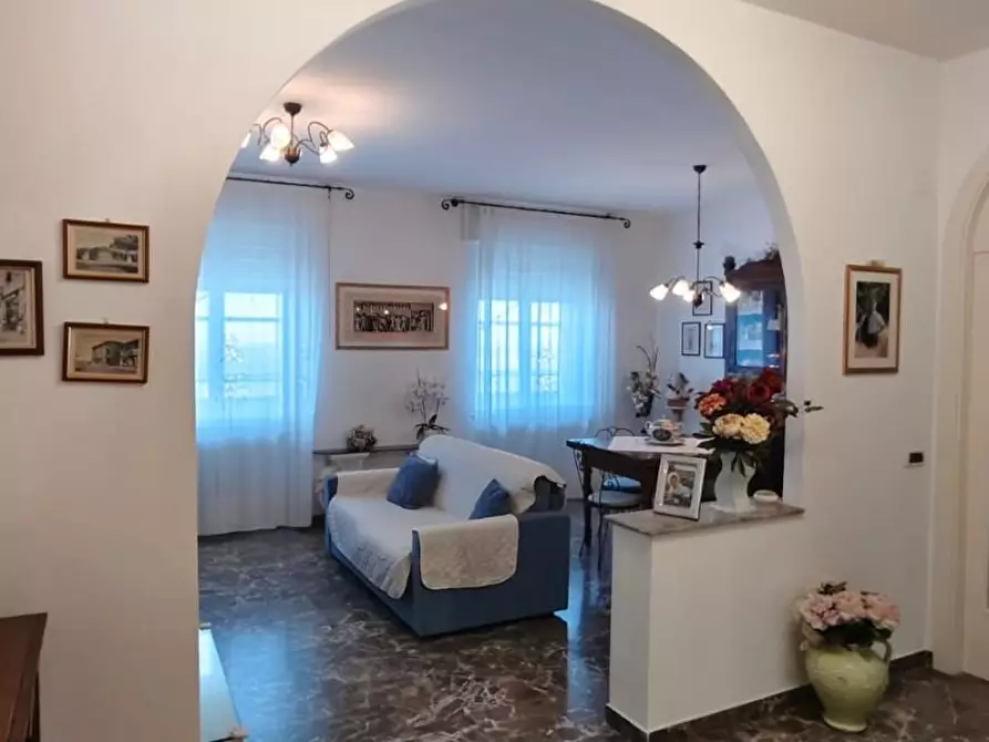 Immagine 3 di Appartamento in vendita  a Cecina