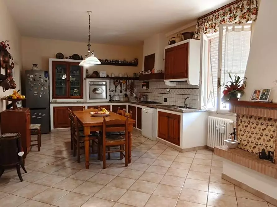 Immagine 5 di Appartamento in vendita  a Cecina