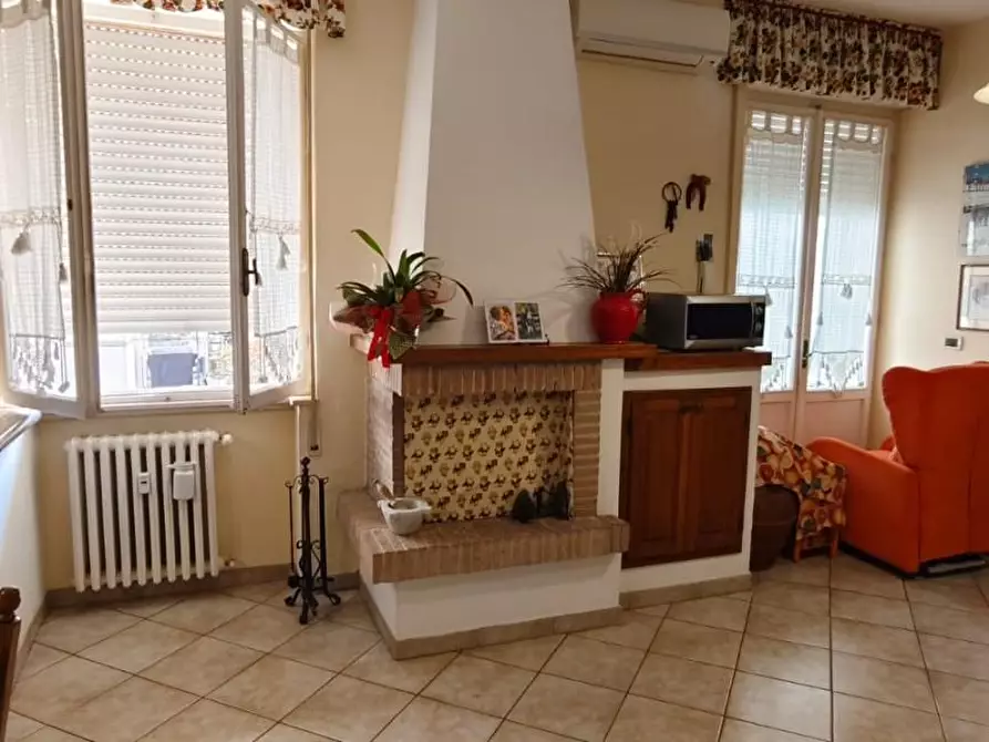 Immagine 6 di Appartamento in vendita  a Cecina