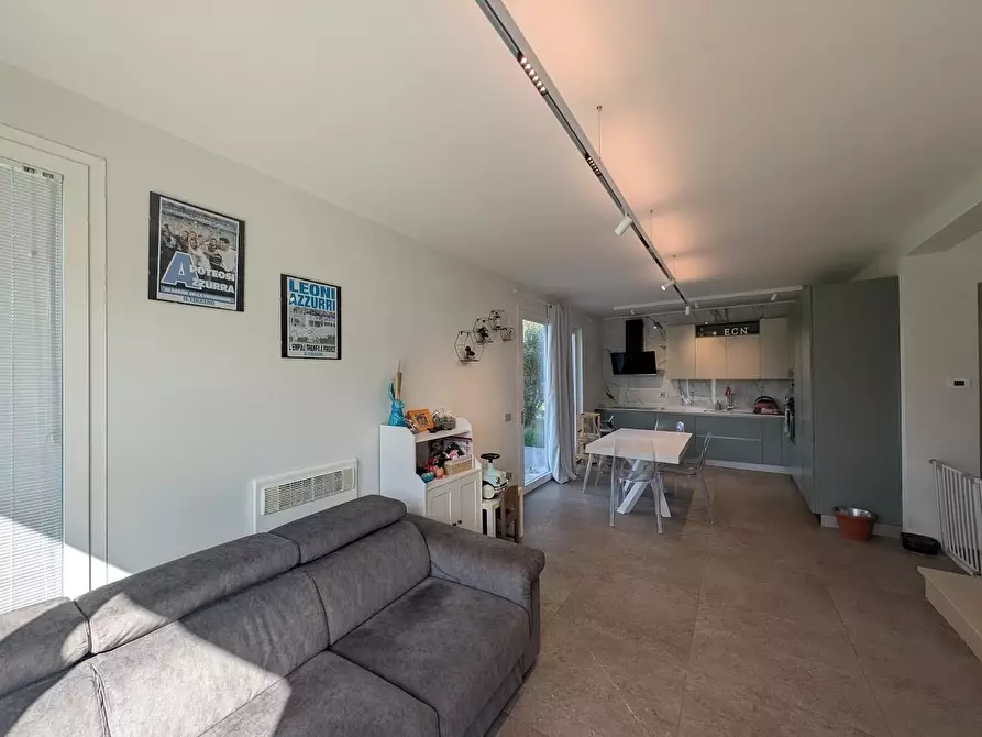 Immagine 6 di Casa indipendente in vendita  a Empoli