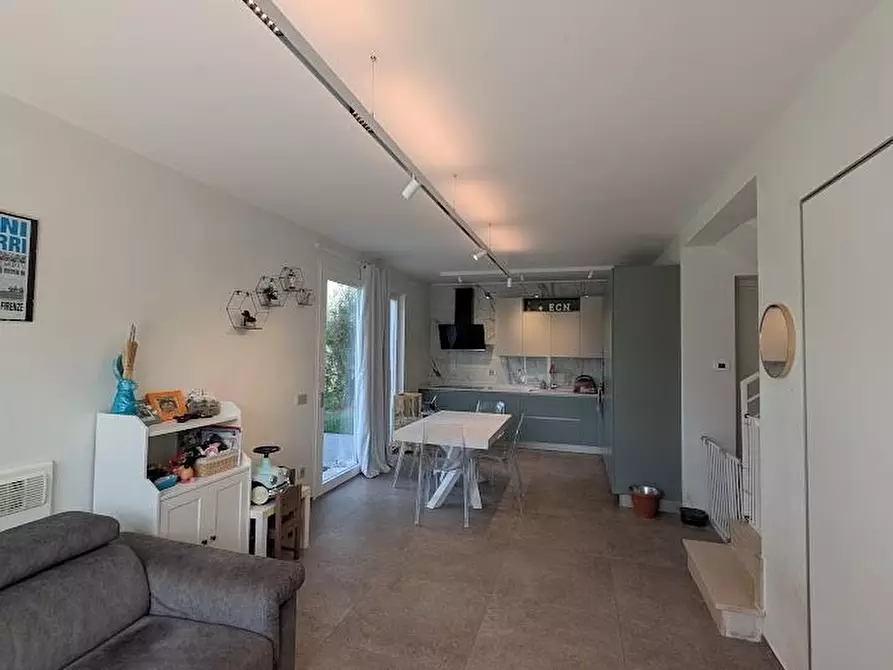 Immagine 16 di Casa indipendente in vendita  a Empoli