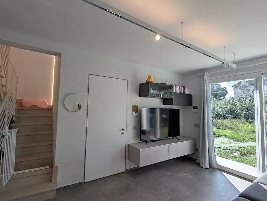 Immagine 15 di Casa indipendente in vendita  a Empoli