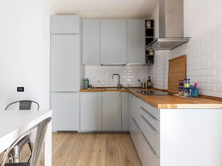 Immagine 6 di Appartamento in vendita  a Pisa