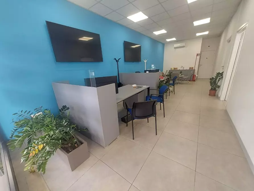 Immagine 1 di Ufficio in affitto  a Pontedera