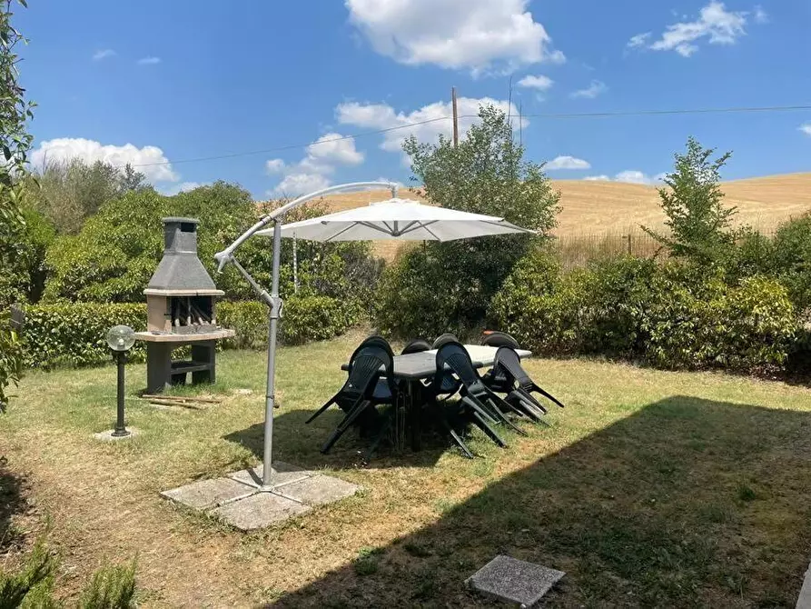 Immagine 27 di Casa colonica in vendita  a Volterra