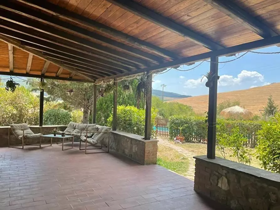 Immagine 23 di Casa colonica in vendita  a Volterra