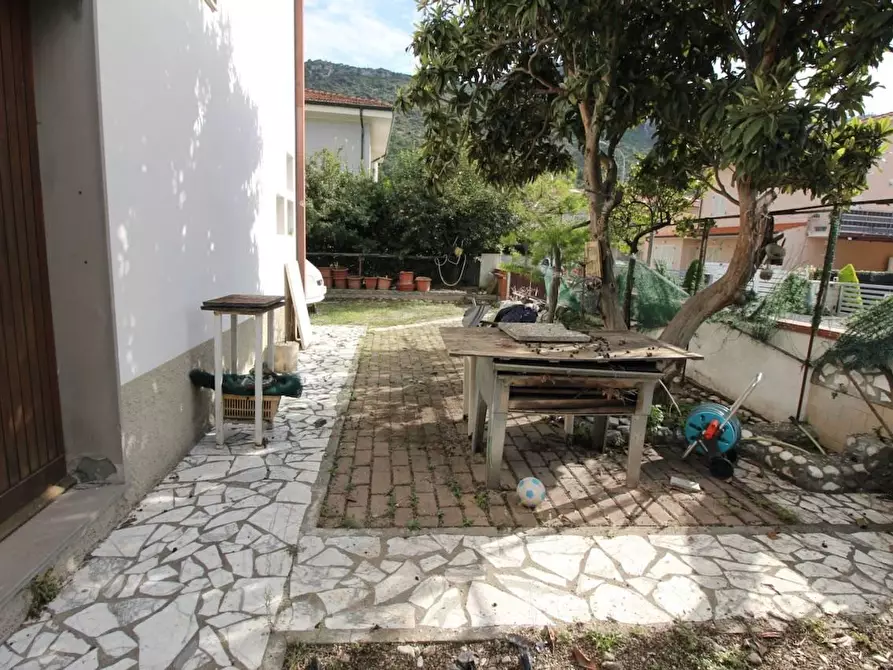 Immagine 28 di Casa trifamiliare in vendita  a Vicopisano