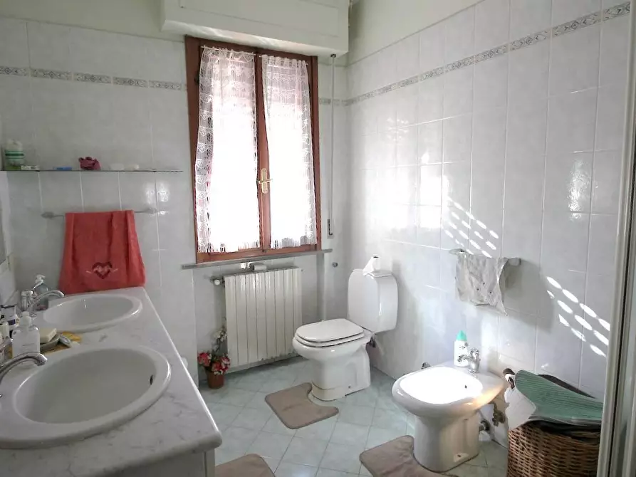 Immagine 15 di Casa trifamiliare in vendita  a Vicopisano