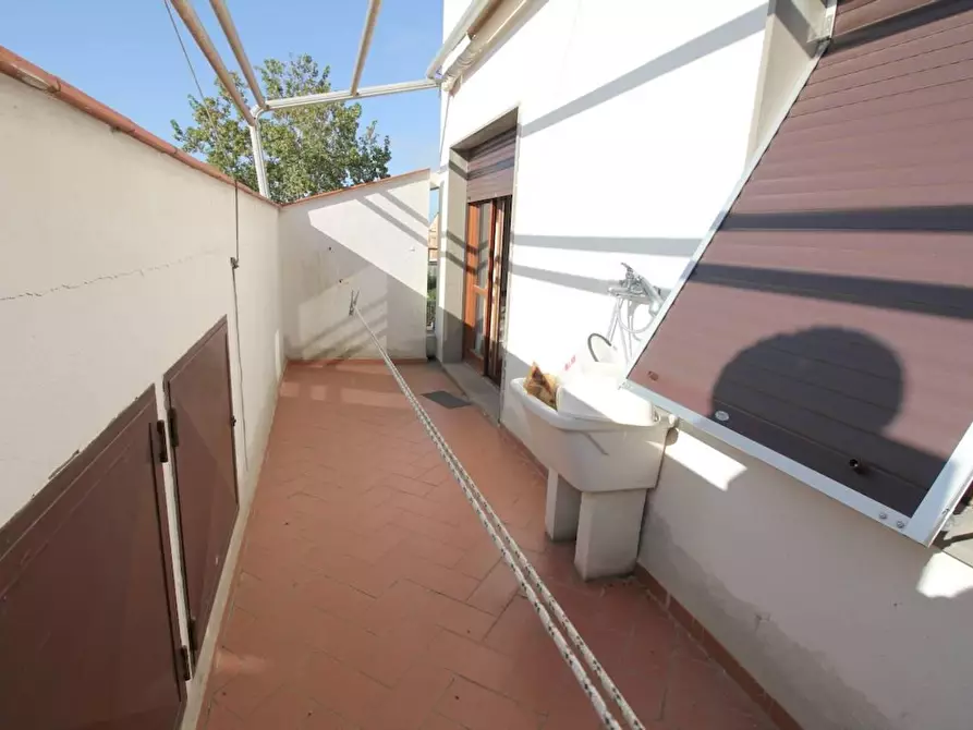 Immagine 22 di Casa trifamiliare in vendita  a Vicopisano