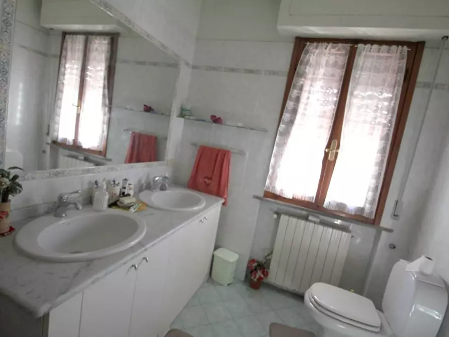 Immagine 18 di Casa trifamiliare in vendita  a Vicopisano