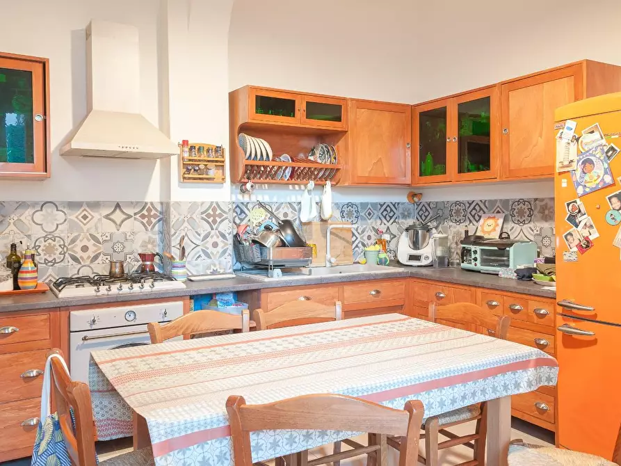 Immagine 12 di Appartamento in vendita  a Pisa