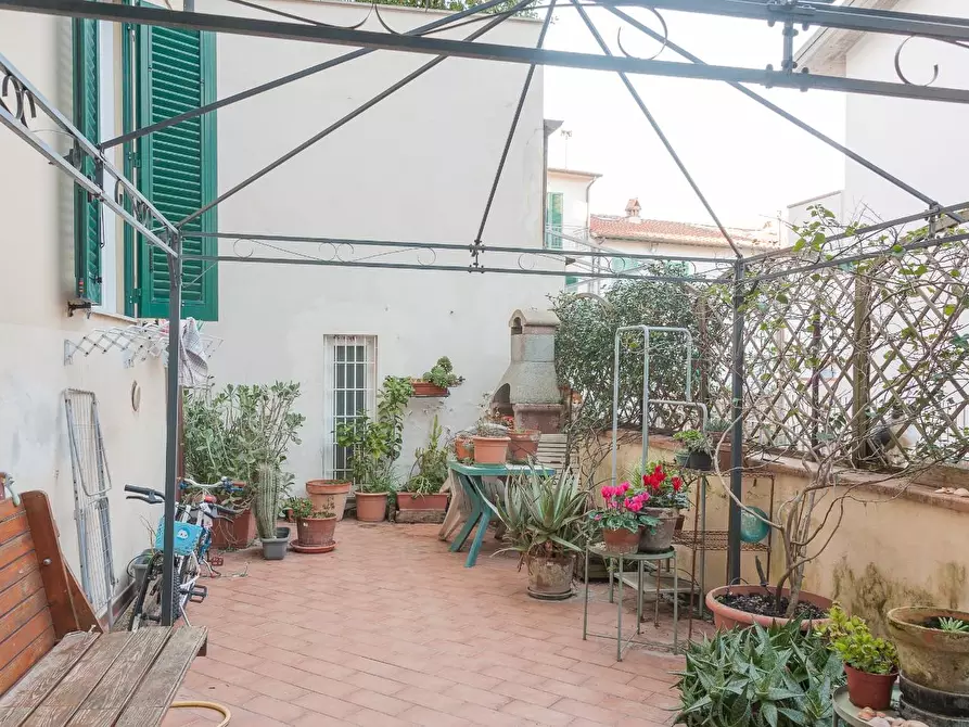 Immagine 15 di Appartamento in vendita  a Pisa