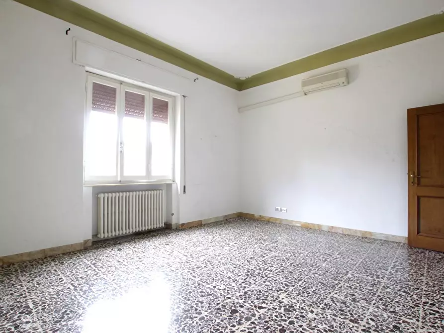 Immagine 12 di Appartamento in vendita  a Poggibonsi