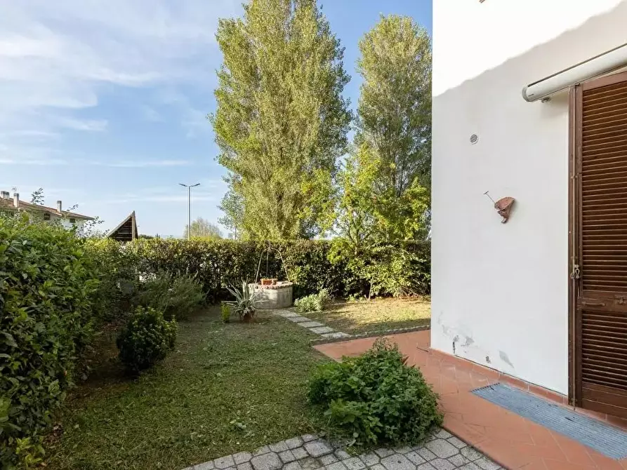 Immagine 26 di Villetta a schiera in vendita  a San Miniato