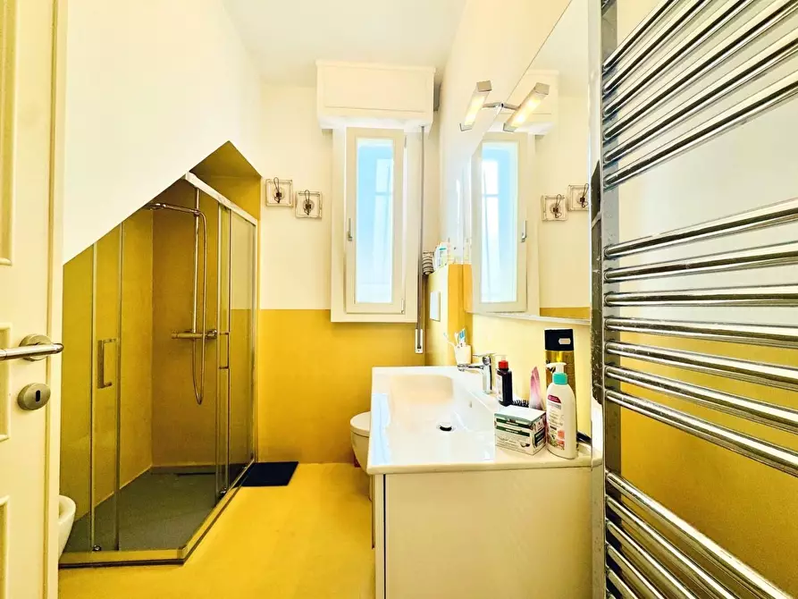 Immagine 22 di Casa bifamiliare in vendita  a Camaiore