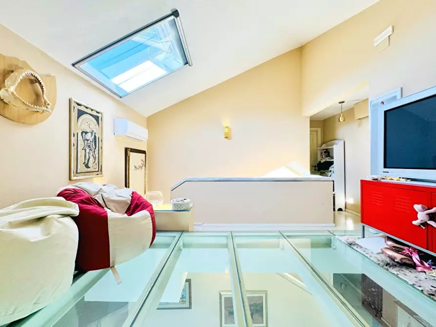 Immagine 32 di Casa bifamiliare in vendita  a Camaiore