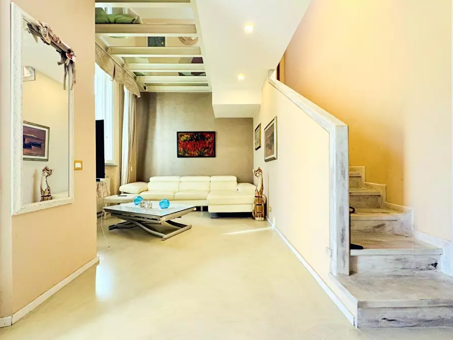 Immagine 5 di Casa bifamiliare in vendita  a Camaiore