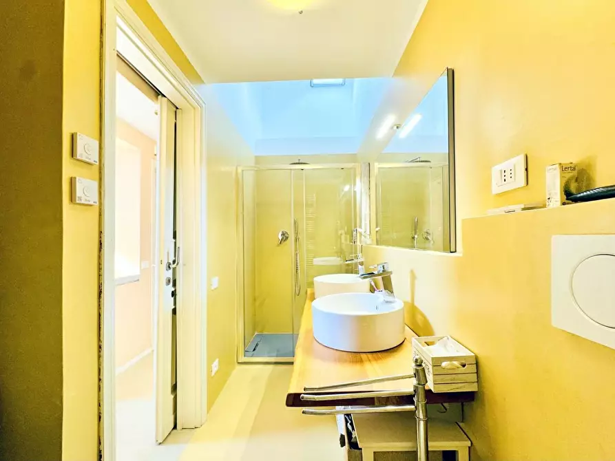 Immagine 35 di Casa bifamiliare in vendita  a Camaiore