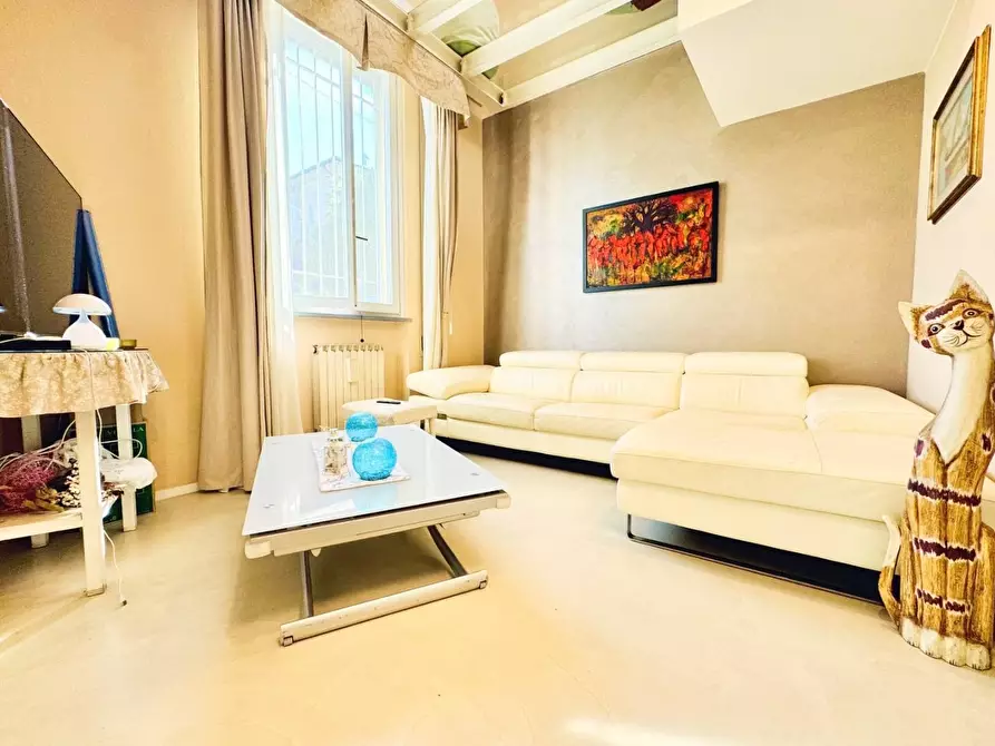 Immagine 6 di Casa bifamiliare in vendita  a Camaiore