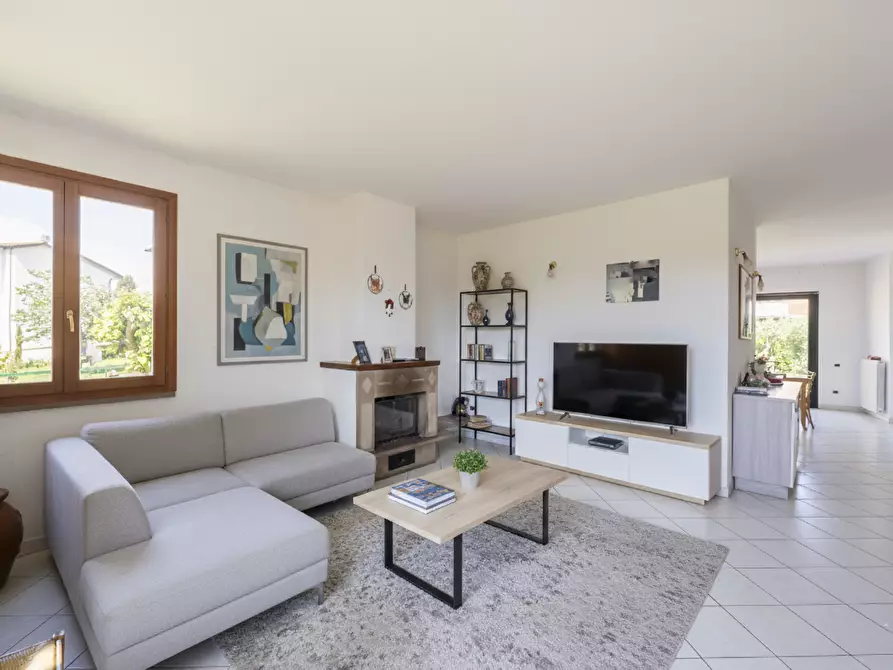 Immagine 6 di Casa indipendente in vendita  a Crespina Lorenzana