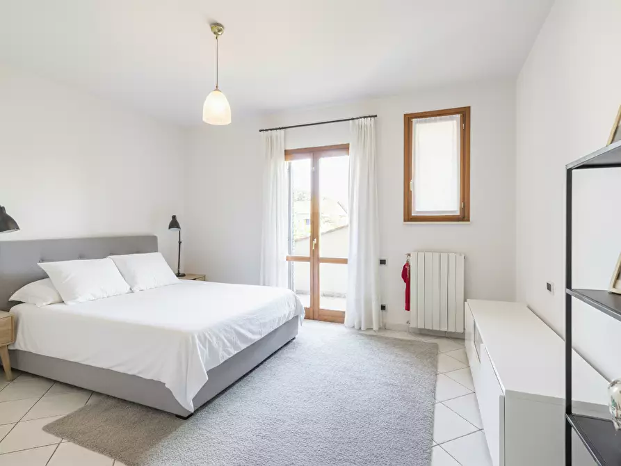 Immagine 11 di Casa indipendente in vendita  a Crespina Lorenzana