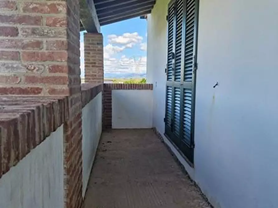 Immagine 4 di Casa semindipendente in vendita  a Crespina Lorenzana