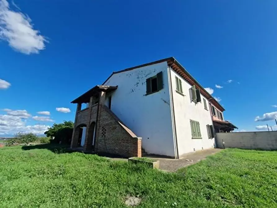 Immagine 21 di Casa semindipendente in vendita  a Crespina Lorenzana