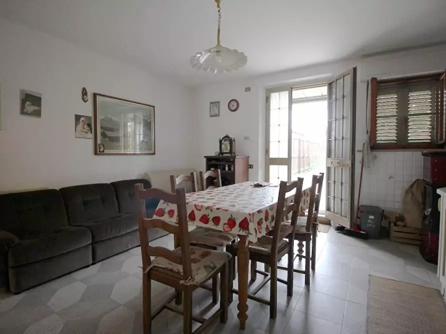 Immagine 9 di Terratetto in vendita  a Cascina