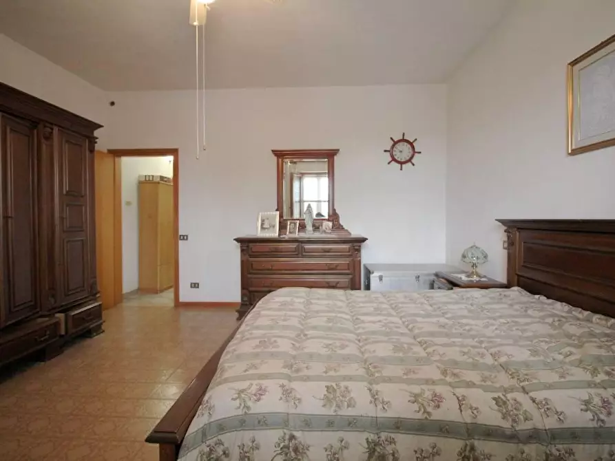 Immagine 14 di Terratetto in vendita  a Cascina