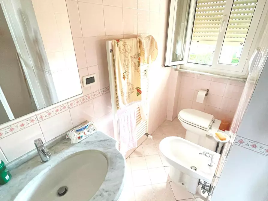 Immagine 11 di Appartamento in vendita  a Cascina