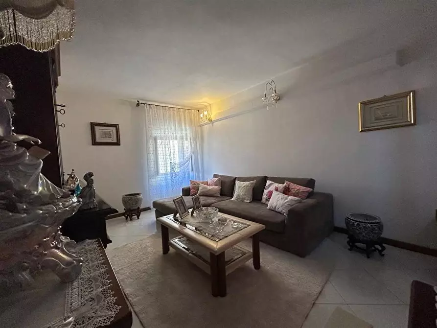 Immagine 16 di Appartamento in vendita  a Carrara