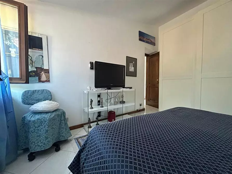 Immagine 12 di Appartamento in vendita  a Carrara