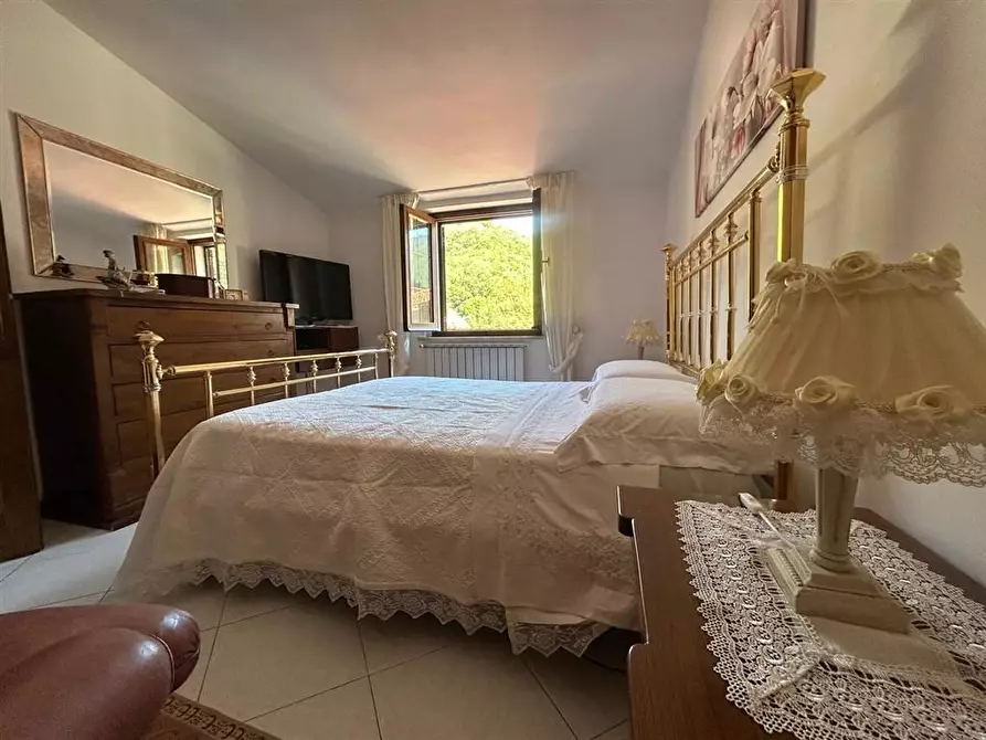 Immagine 4 di Appartamento in vendita  a Carrara