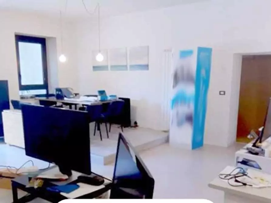 Immagine 9 di Ufficio in affitto  a Vicopisano