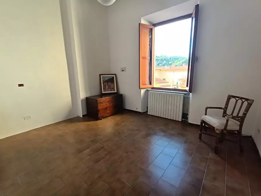 Immagine 23 di Appartamento in vendita  a Carrara