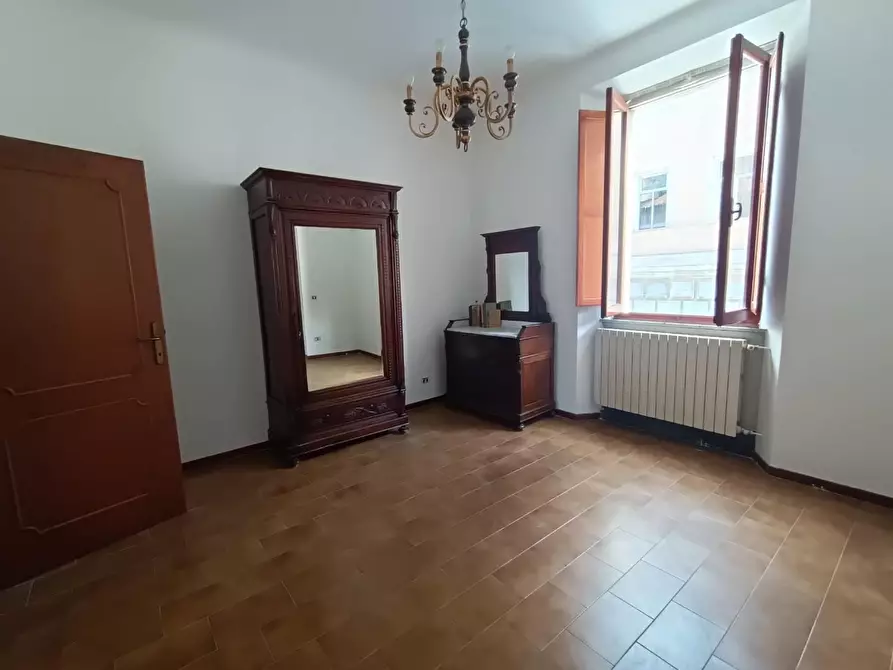 Immagine 18 di Appartamento in vendita  a Carrara