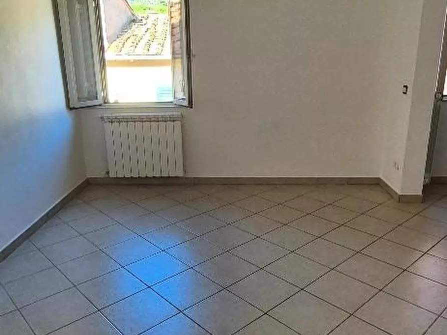 Immagine 9 di Appartamento in vendita  a Calci