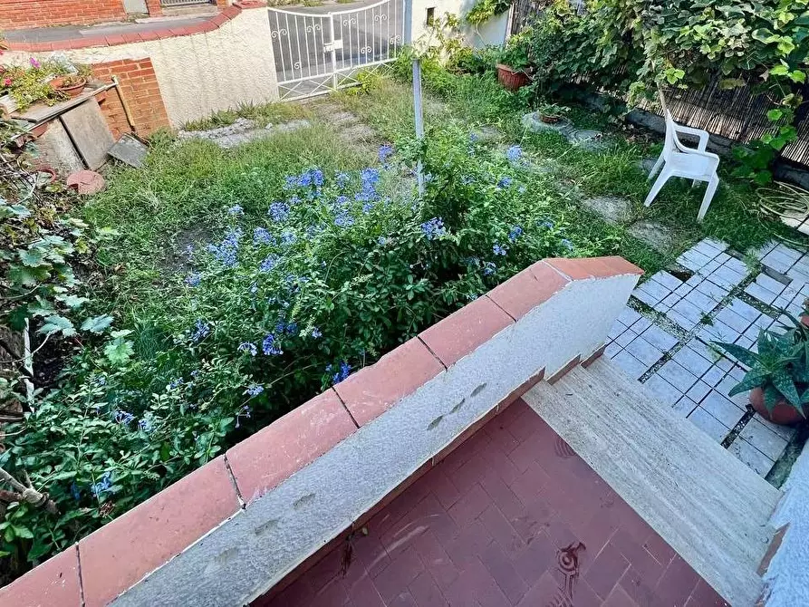 Immagine 11 di Villetta a schiera in vendita  a Viareggio