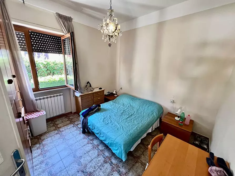 Immagine 9 di Villetta a schiera in vendita  a Viareggio