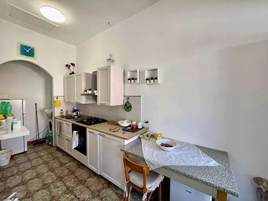 Immagine 2 di Villetta a schiera in vendita  a Viareggio