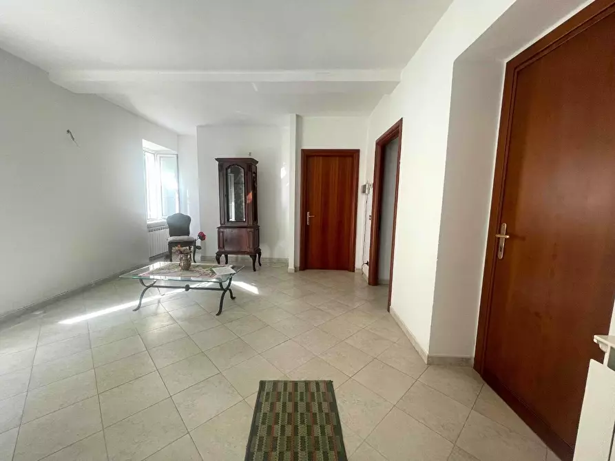 Immagine 9 di Appartamento in vendita  a Borghetto Di Vara