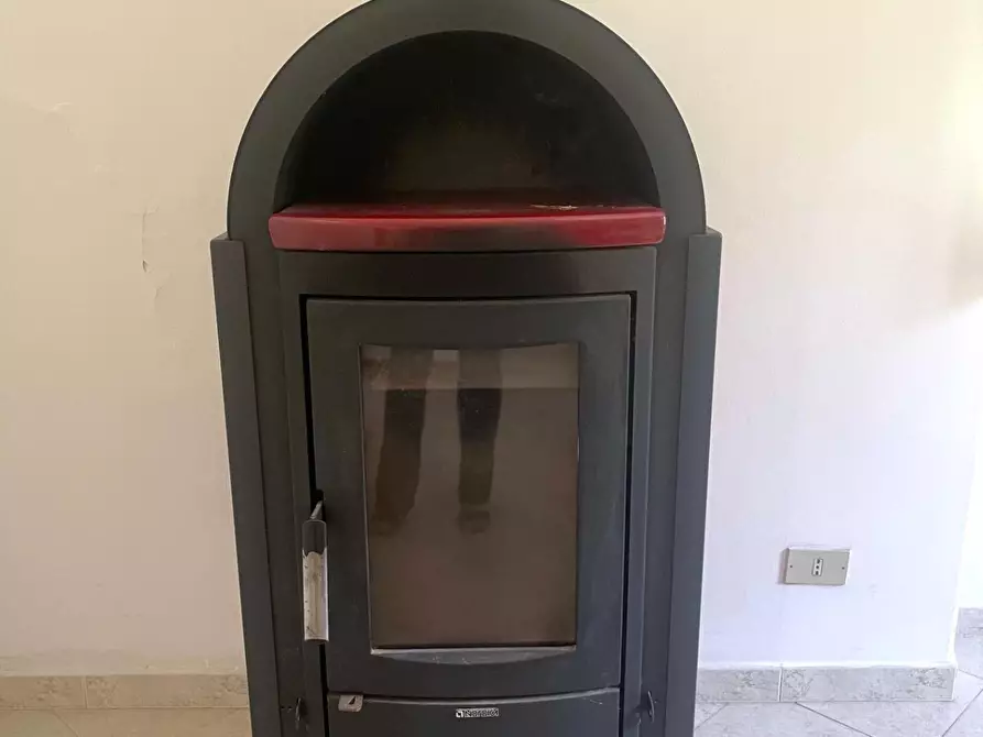 Immagine 14 di Appartamento in vendita  a Borghetto Di Vara